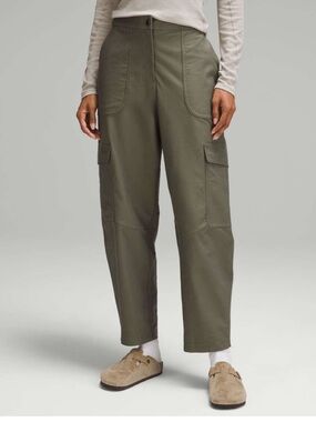 Lululemon Light Utilitech Cargo Pocket High-Rise Pant Army Green 26